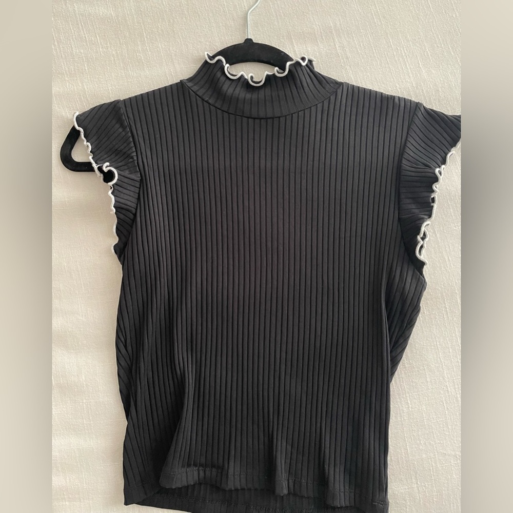 Zara Mock Neck Short Sleeve Top